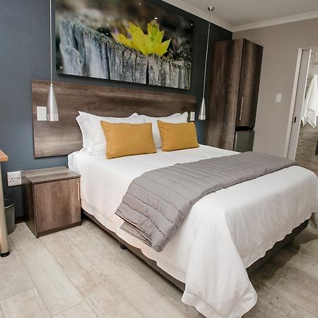 Vinique Guesthouse Нелспрёйт Экстерьер фото